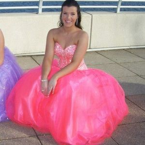 Beautiful pink strapless prom dress